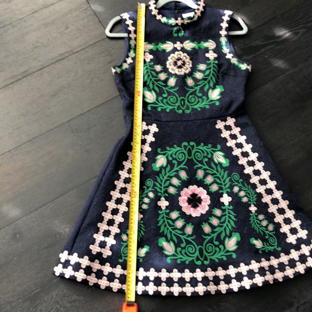 La robe dress. Size M.